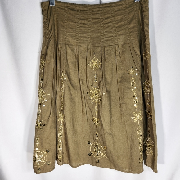 JH Collectibles Dresses & Skirts - JH Collectibles Olive w/ Gold Metallic & Sequin Accents BOHO Skirt Size 6
